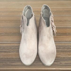 Carlos Santana Tempe Fringed Booties Nearly New
